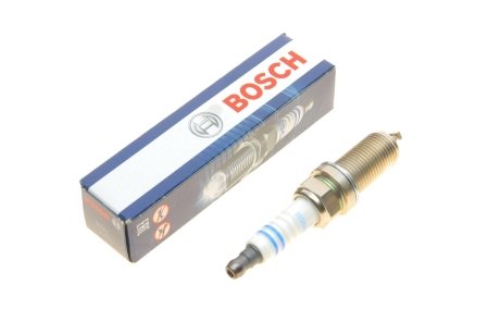 Свеча зажигания BOSCH 0 242 230 607