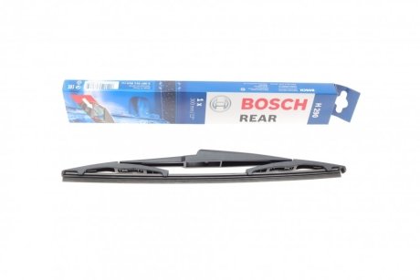 Щетка стеклоочистителя (задняя) (300mm) Toyota Rav4 2.0/2.5 18- BOSCH 3 397 011 814