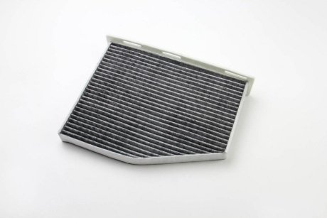 Фильтр салона Caddy III/Golf V/Passat B6/Octavia 04- (угольный) CLEAN FILTERS NC2129CA