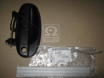 Ручка дверей без замка пластикова GM 96541632