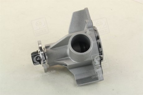 Помпа води BMW 3 (E30)/5 (E28)/2.4D 83-88 MAGNETI MARELLI 352316170048