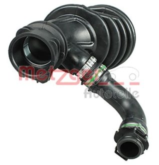 Патрубок интеркулера Volvo C30, S40, V50 Ford C-Max, Focus 1.6D 07.04-12.12 METZGER 2389008