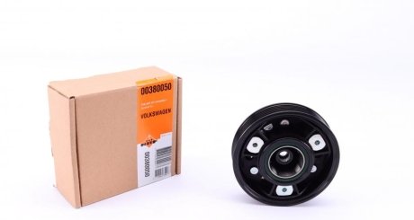 Шків компресора кондиціонера VW Caddy III 04-15 NRF 380050